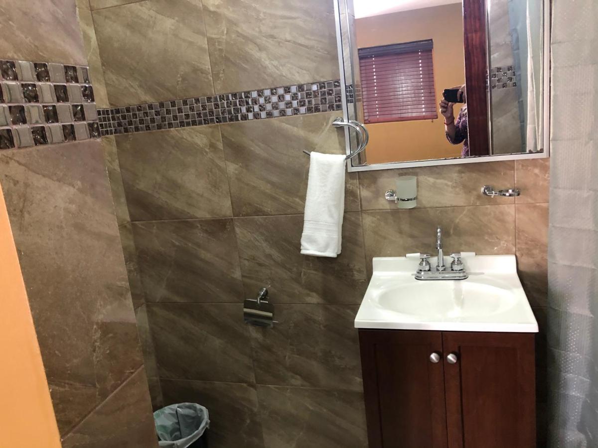 Aparthotel Victoria *
