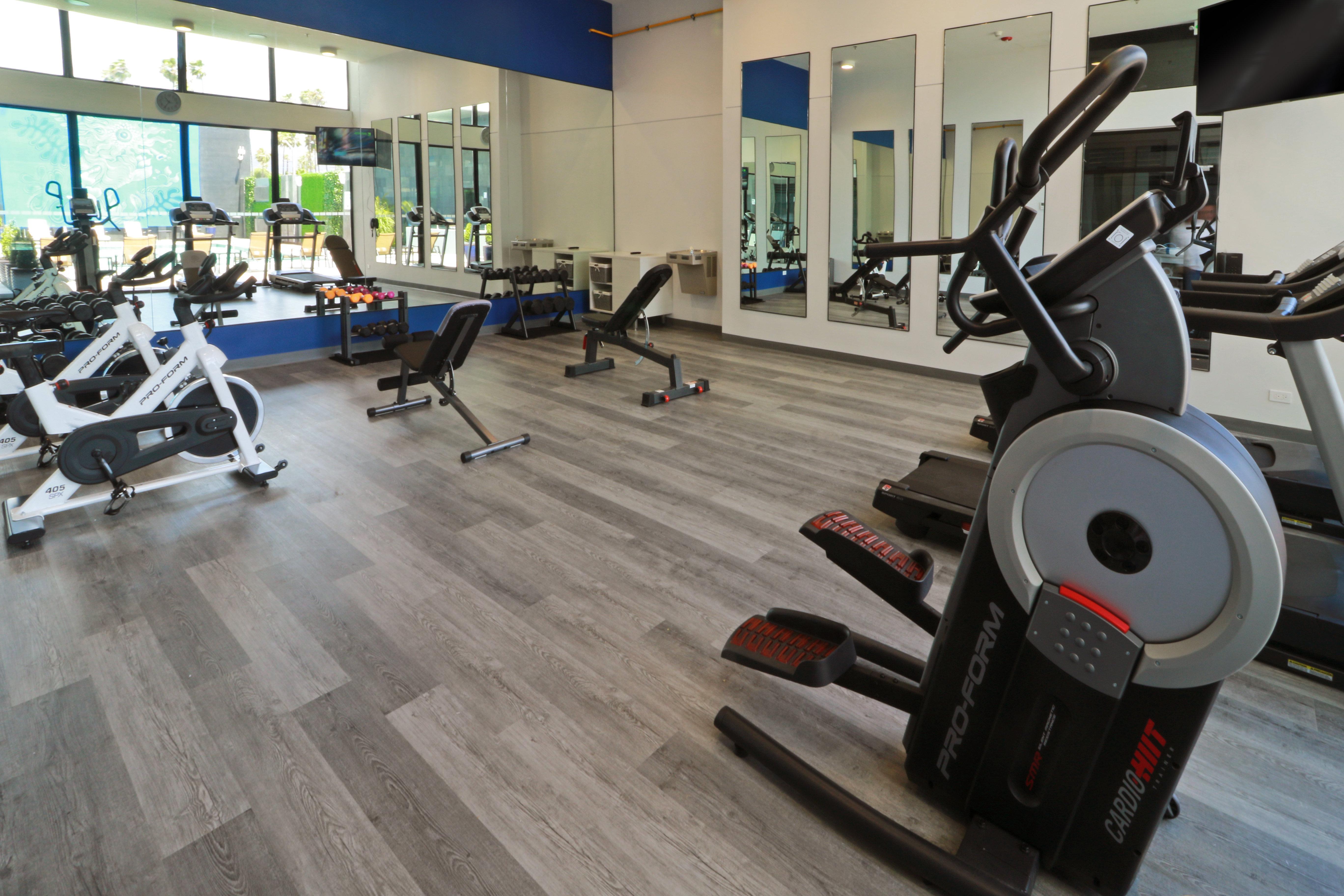 Express & - Centro By Ihg Hotel 3*