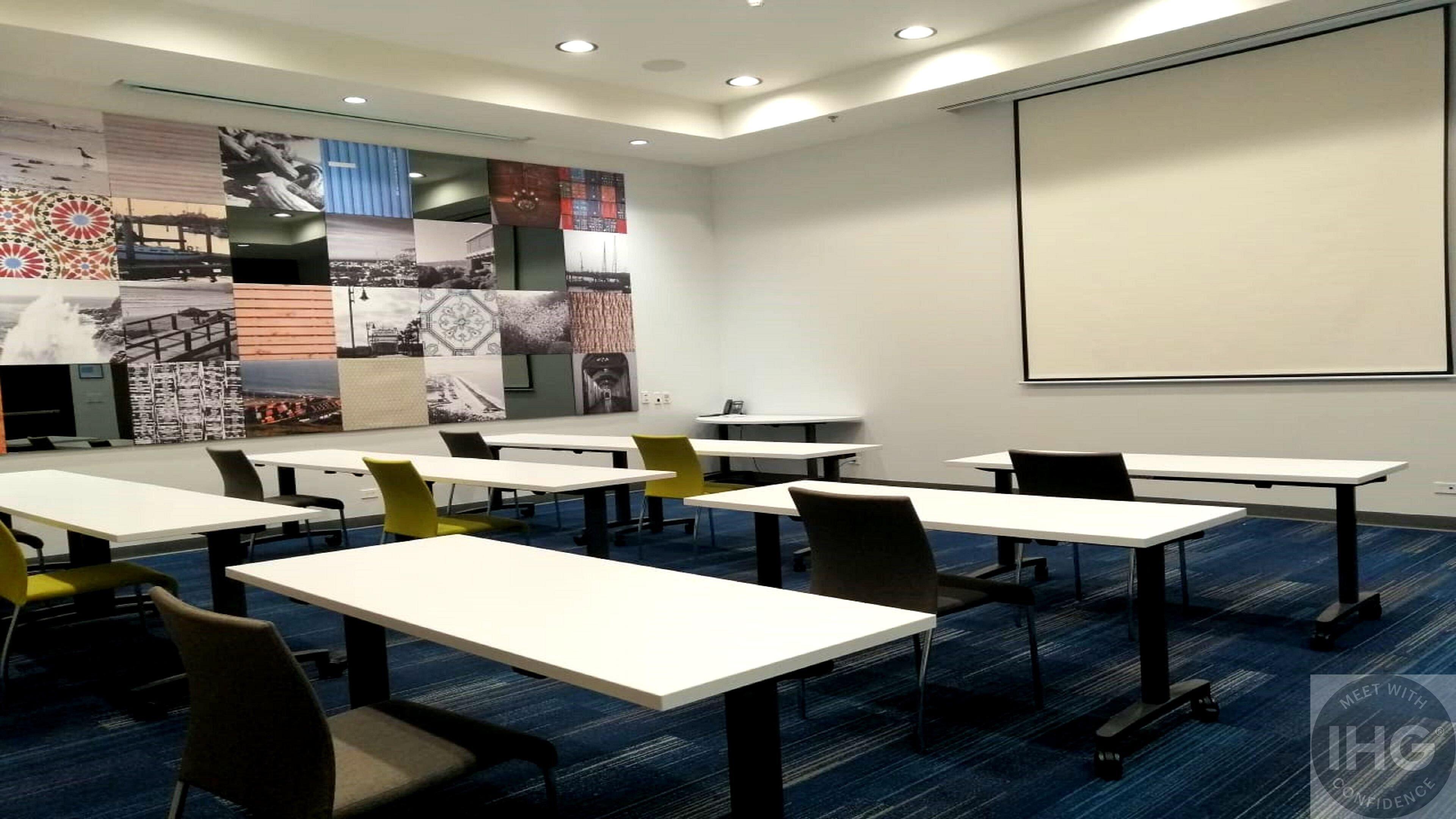 Express & - Centro By Ihg 3*