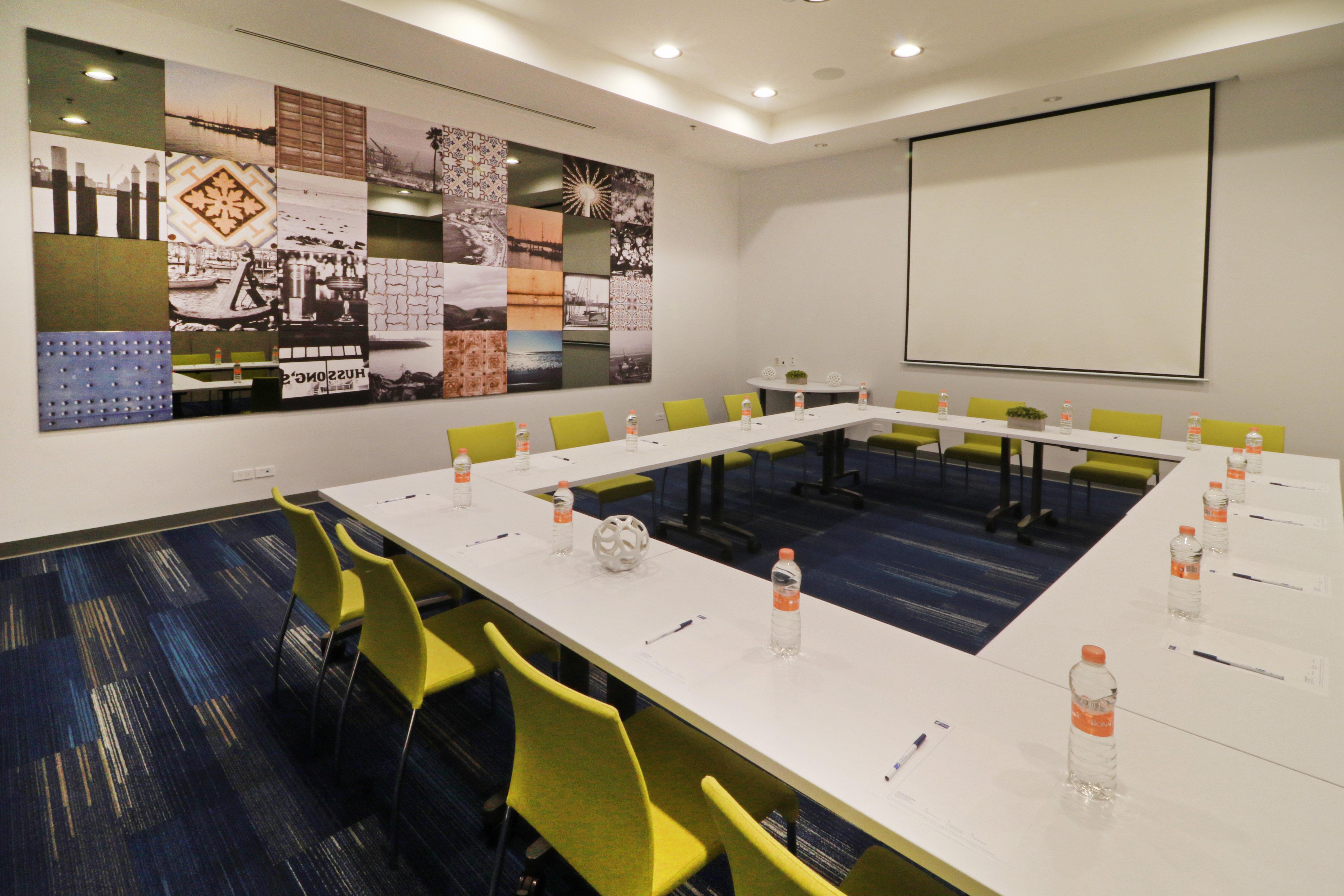 Express & - Centro By Ihg 3*