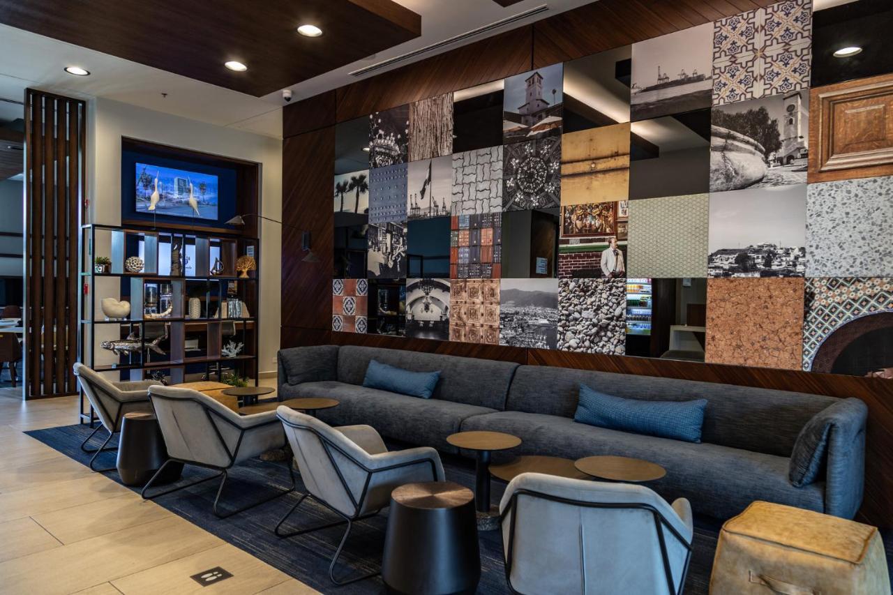 Express & - Centro By Ihg Hotel 3*