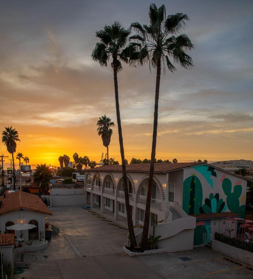 House By Eazy Hotel Ensenada