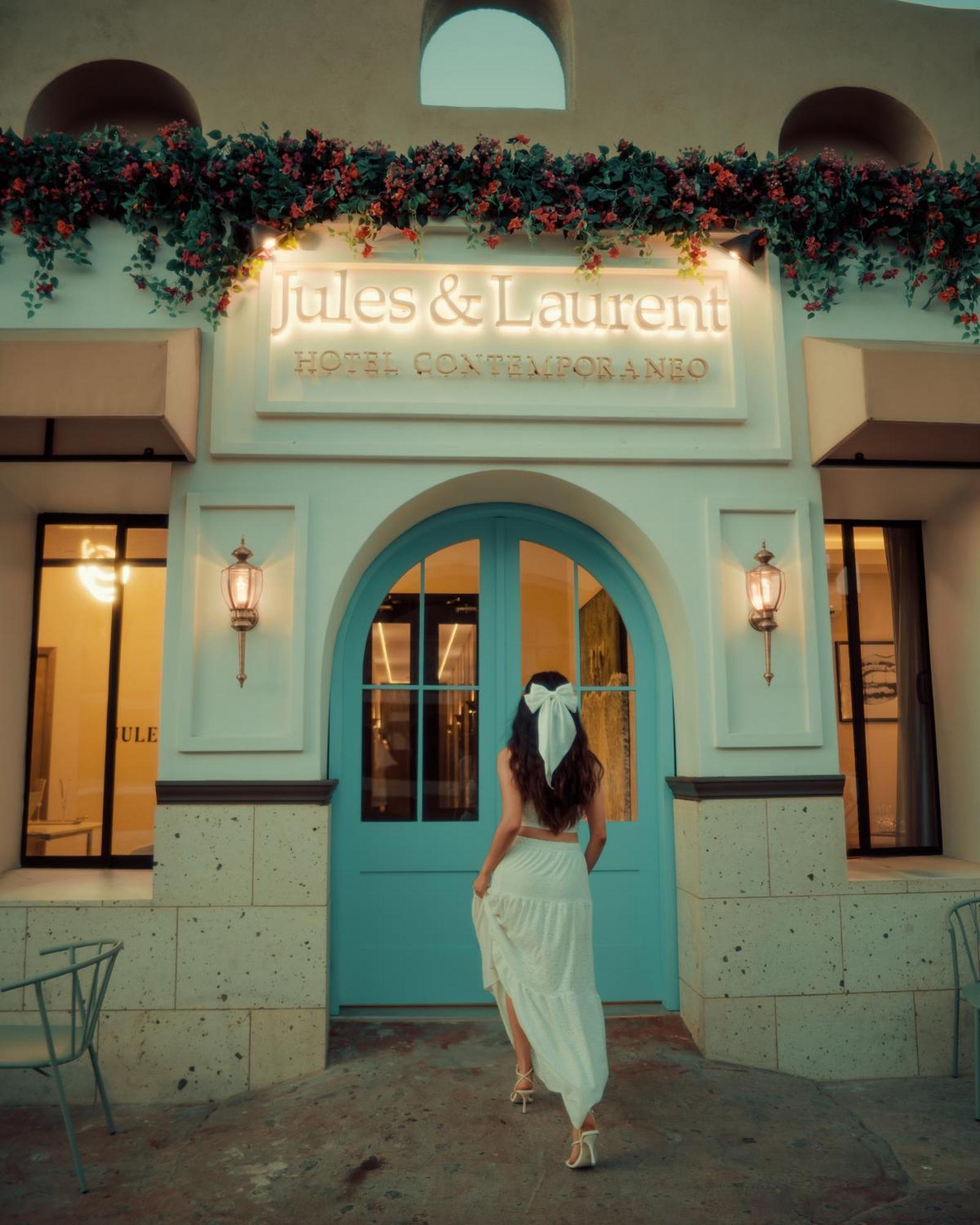 Jules & Laurent Contemporaneo Ensenada