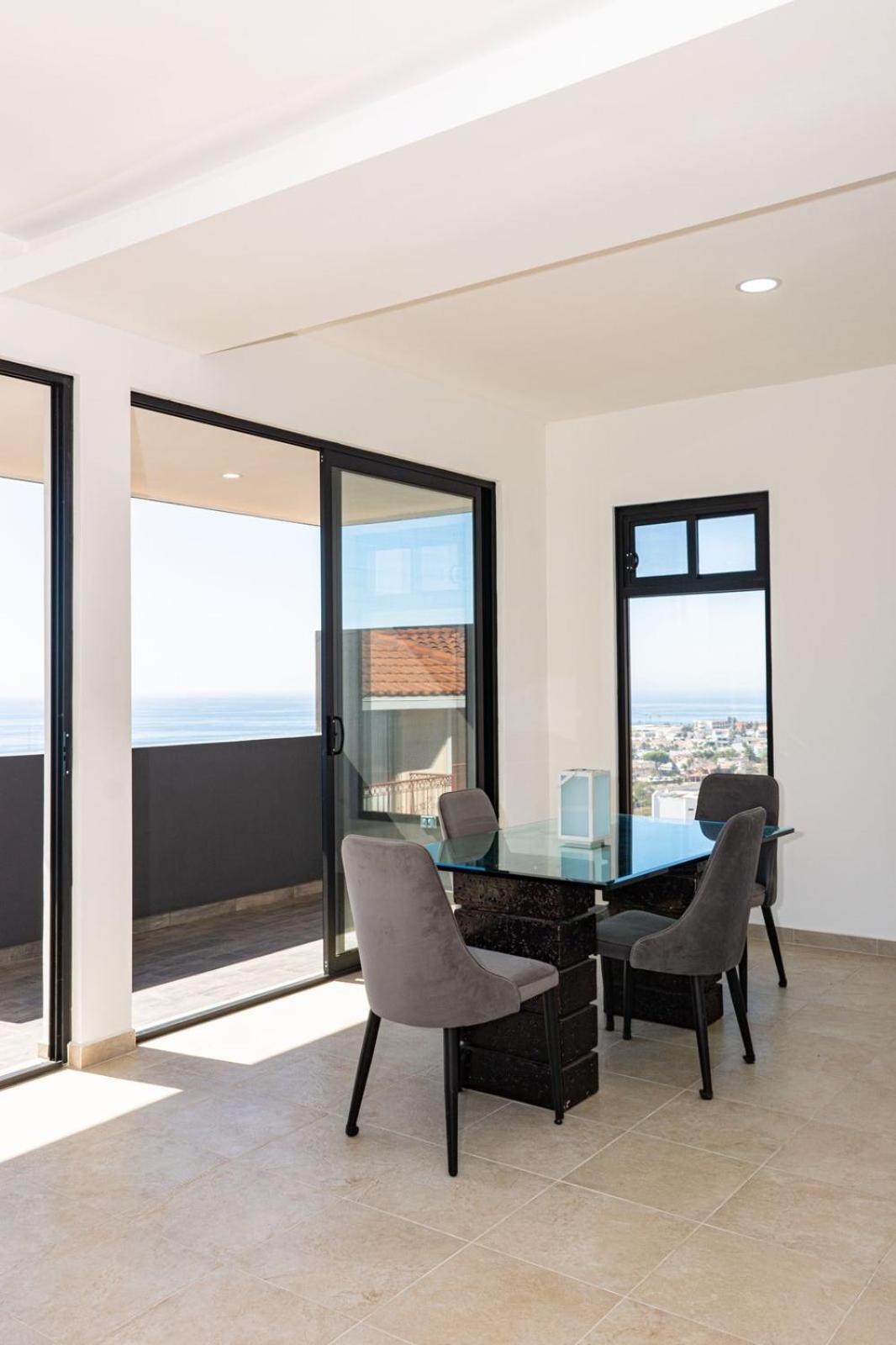 Licega Ocean View * Ensenada