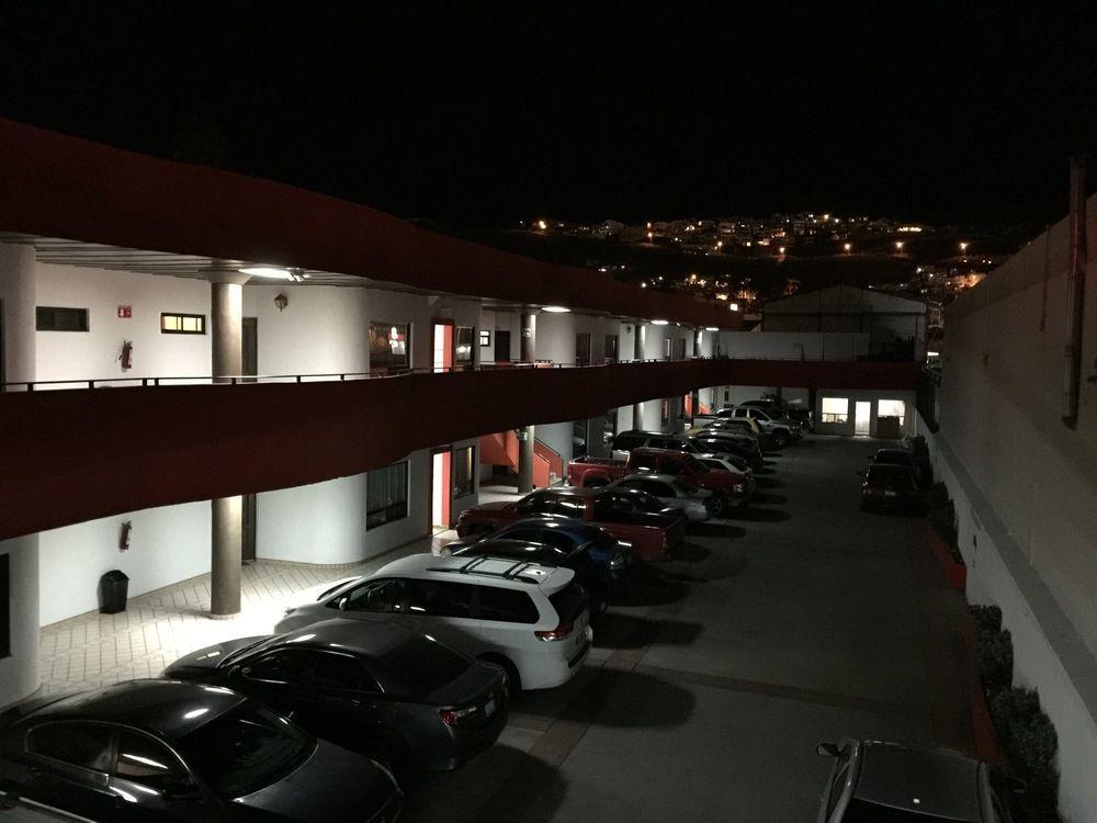 Bugambilias Hotel Ensenada