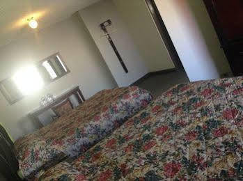 Bugambilias Hotel 3*