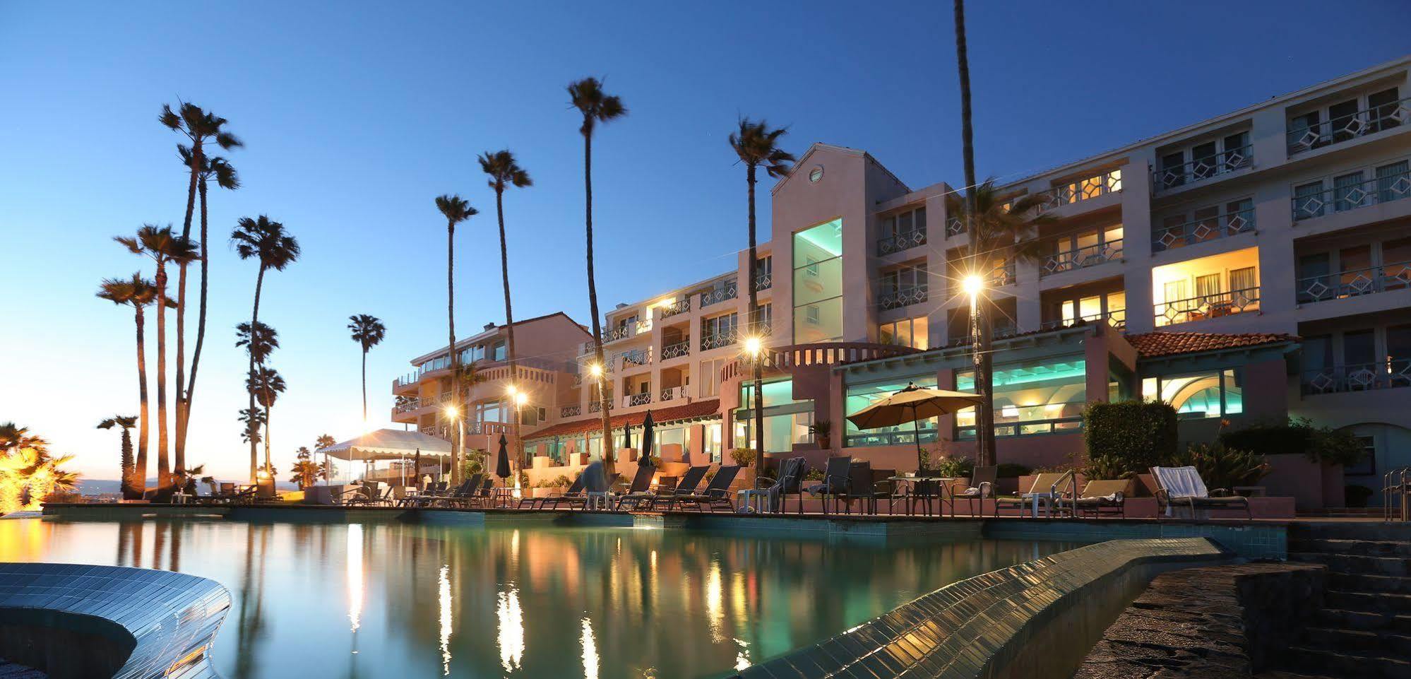 Rosas & 4* Ensenada