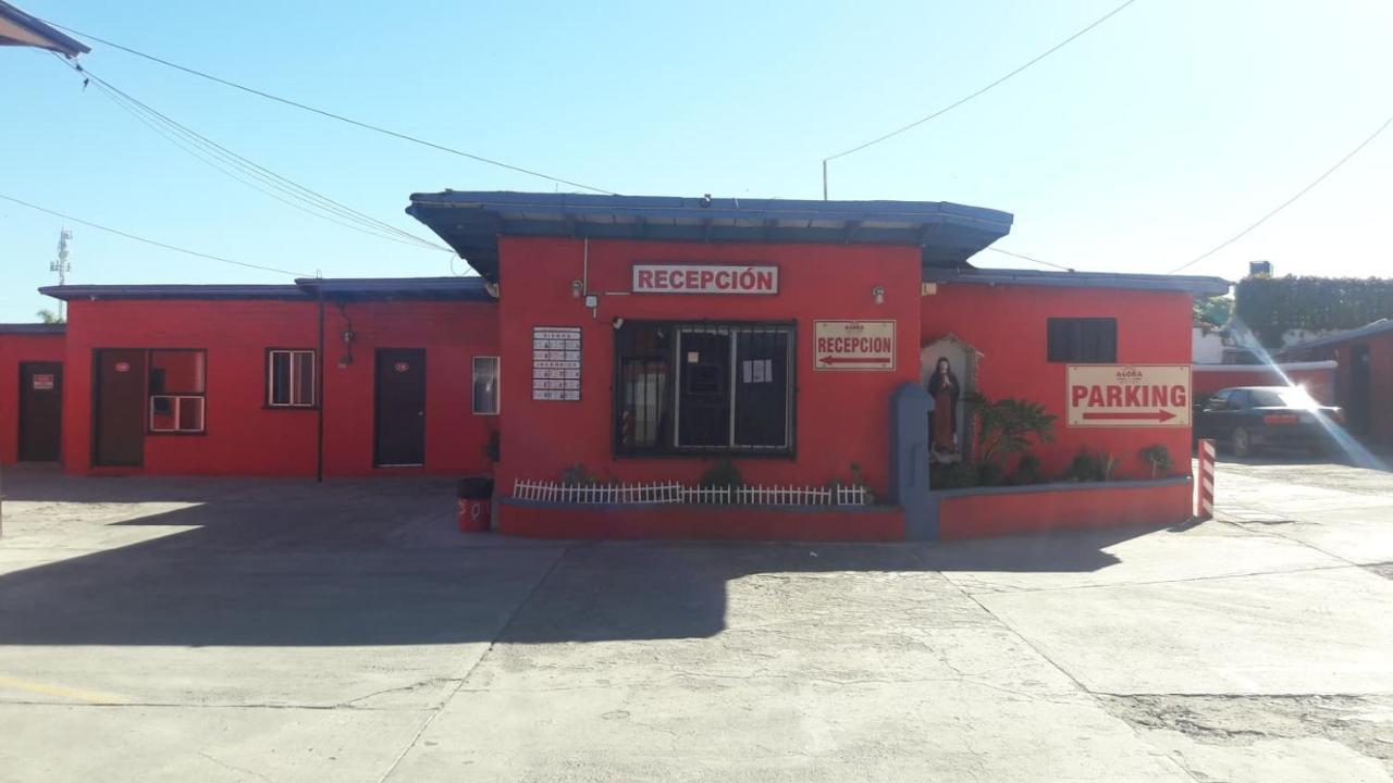 Agora Motel 2*