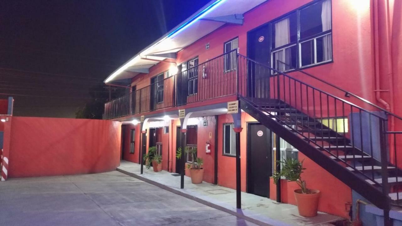 Motel Agora 2*