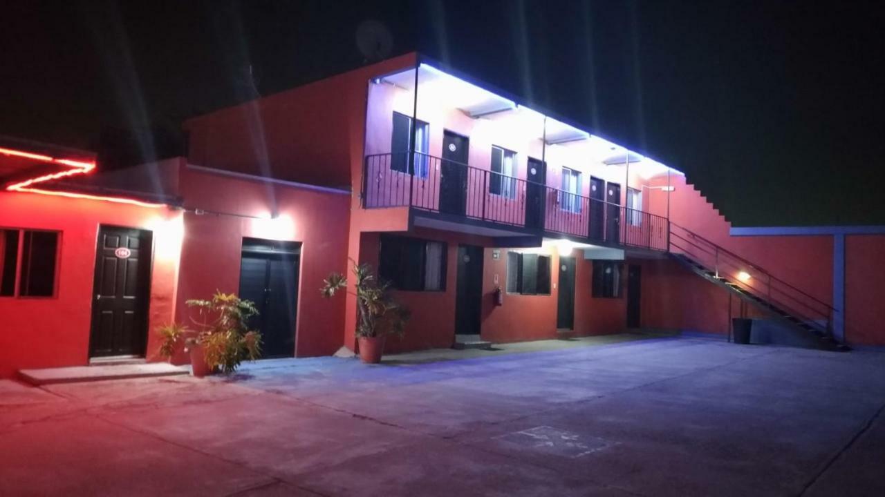 Agora 2*
